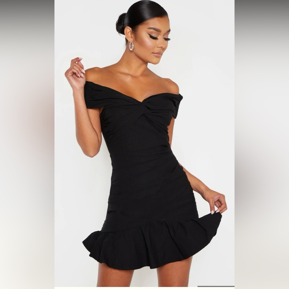 PrettyLittleThing BLACK BARDOT SHIRRED PLEATED BODYCON DRESS Size US 6